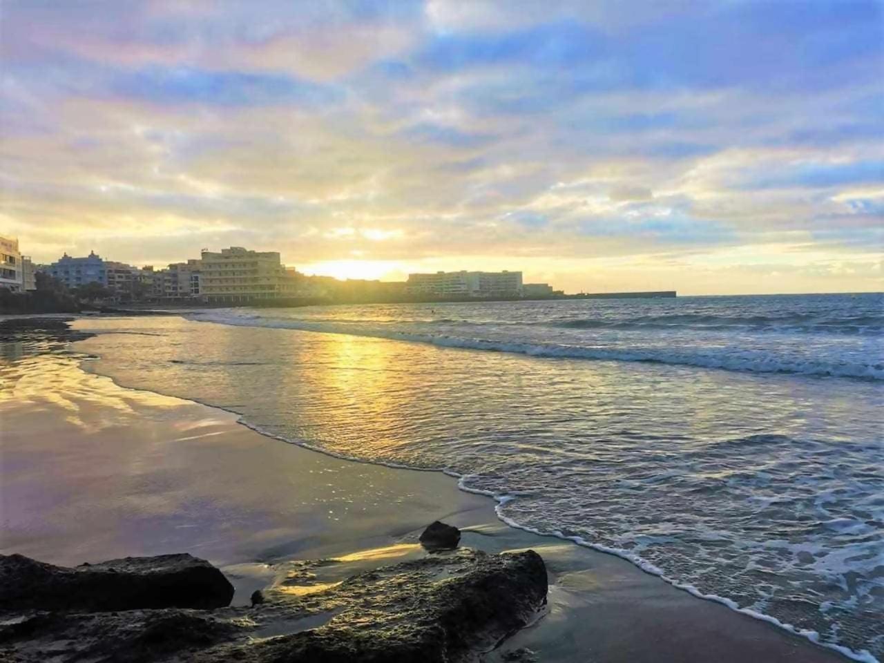 Rentenerife El Medano Beach Life ภายนอก รูปภาพ